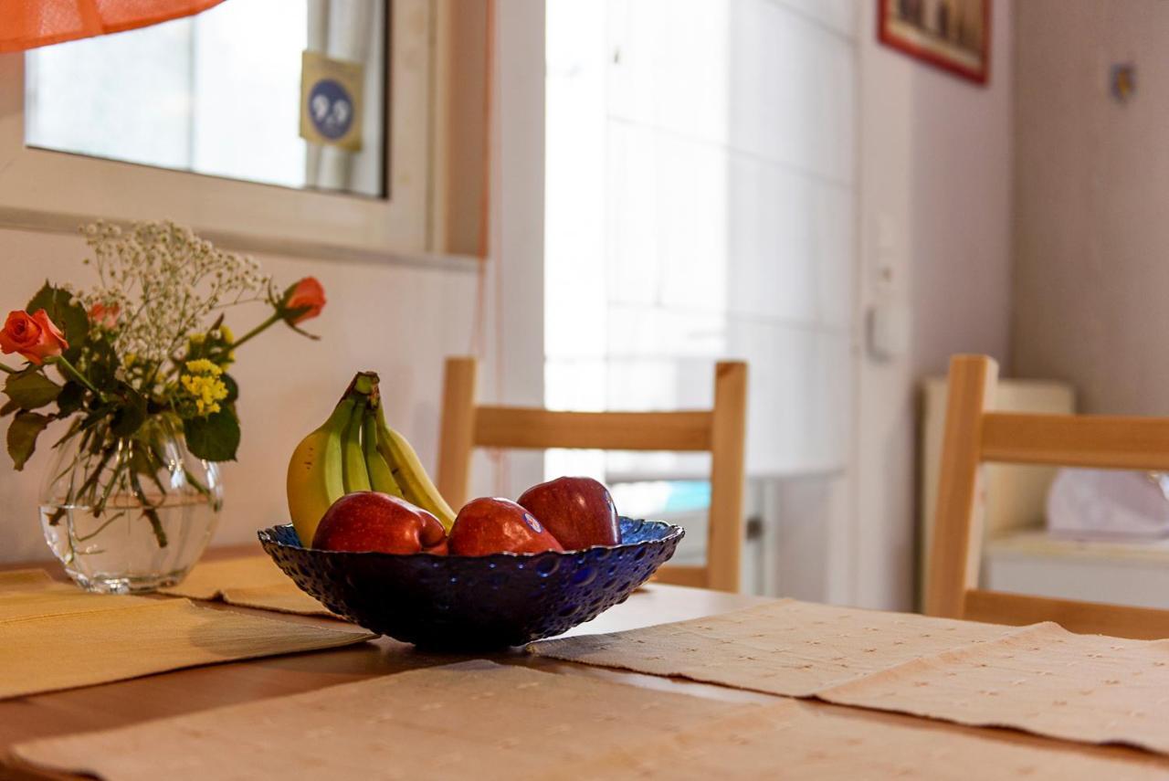 Mother'S House Athena Bagian luar foto