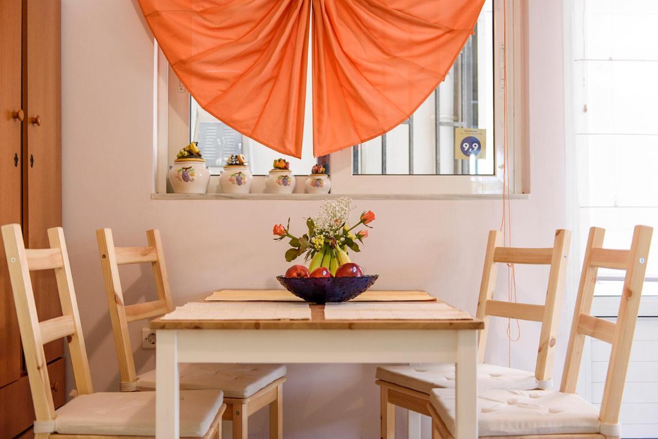 Mother'S House Athena Bagian luar foto